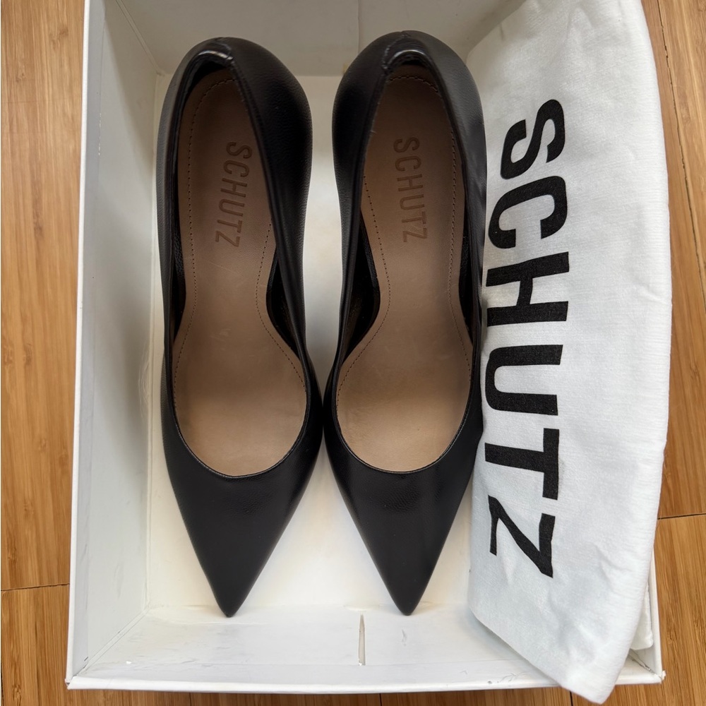 SCHUTZ Black High Stilleto Black Pump Heel - Size 8